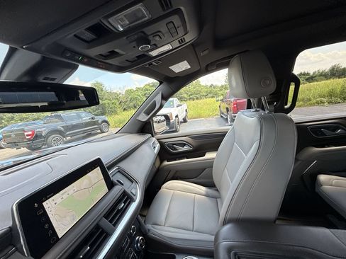 Certified 2022 GMC Yukon SLT w/ SLT Luxury Package AWD/4WD image 26