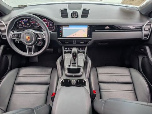 Certified 2023 Porsche Cayenne Coupe AWD/4WD image 6