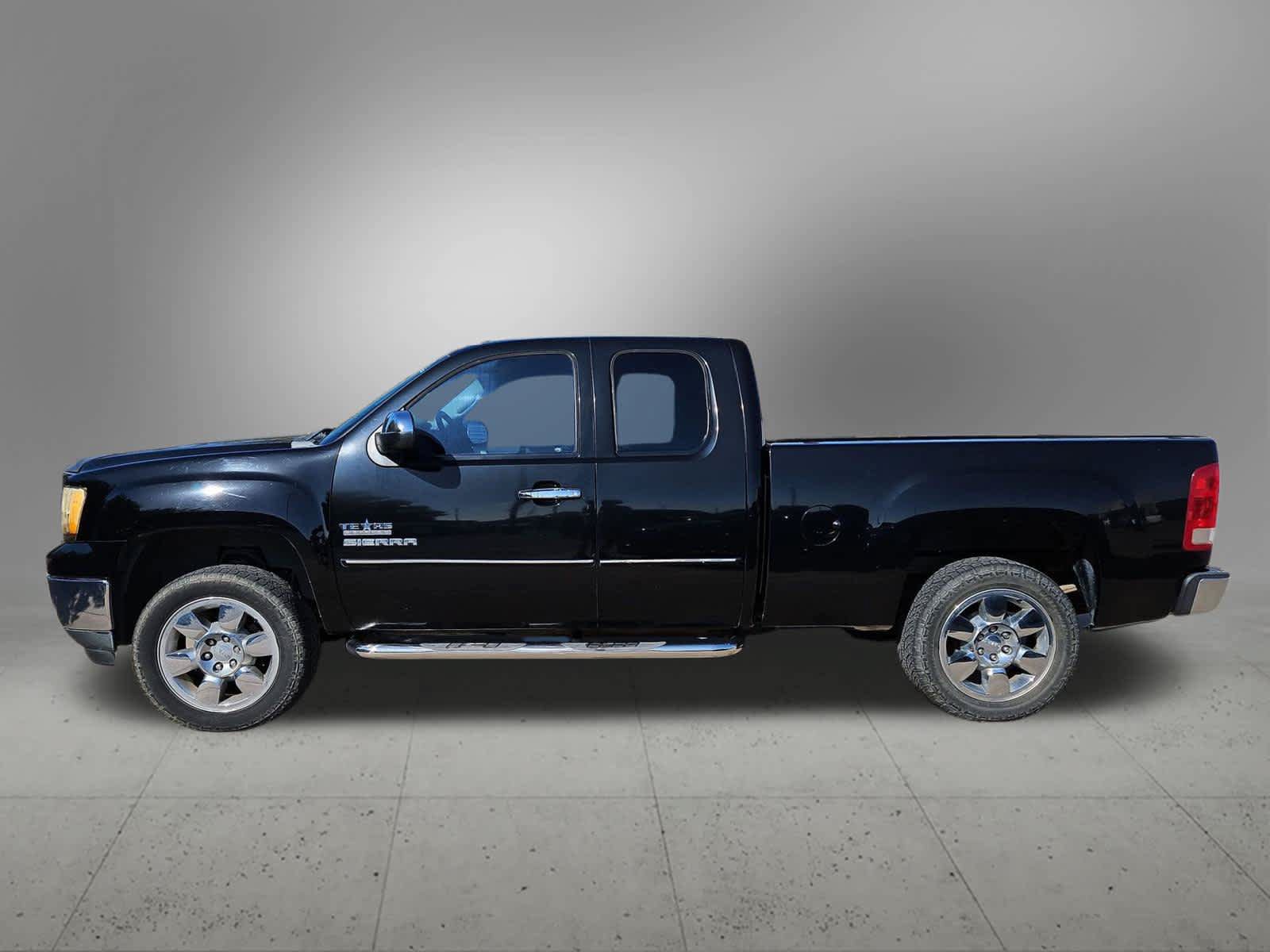 Used 2010 GMC Sierra 1500 SLE w/ Texas Edition RWD image 3