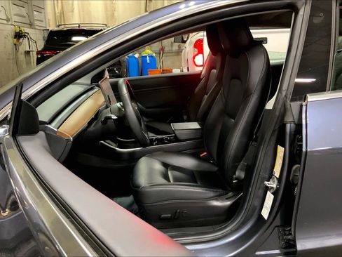 Used 2019 Tesla Model 3 Long Range image 7
