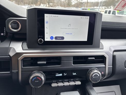 Used 2025 Toyota 4Runner SR5 image 24