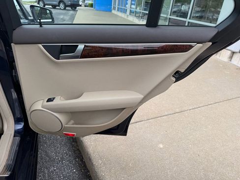 Used 2013 Mercedes-Benz C 300 4MATIC Sedan image 38