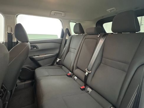 Used 2024 Nissan Rogue S image 36