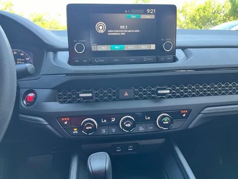 Used 2023 Honda Accord EX image 9