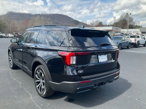 New 2026 Ford Explorer ST-Line image 7