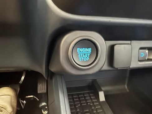 Used 2025 Ford Maverick Tremor AWD/4WD image 19