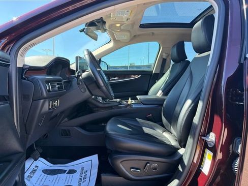 Used 2023 Lincoln Nautilus Reserve w/ Equipment Group 201A AWD/4WD image 23