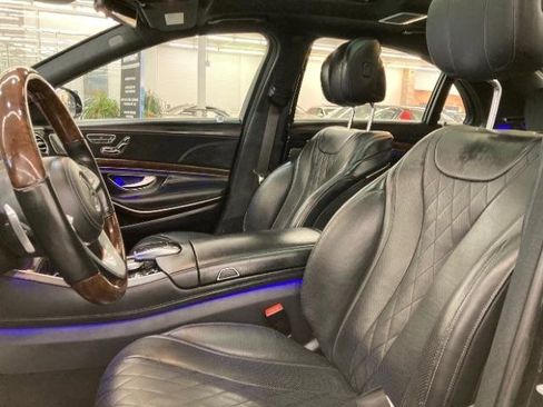 Used 2018 Mercedes-Benz S 560 4MATIC Sedan image 9