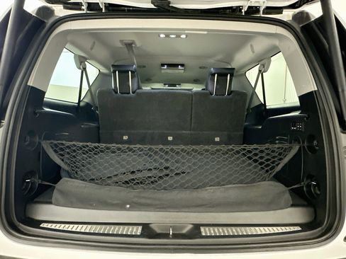 Used 2019 Chevrolet Suburban Premier AWD/4WD image 32