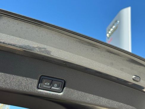 New 2025 Audi Q5 Prestige image 18