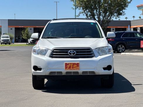 Used 2010 Toyota Highlander 2WD image 8
