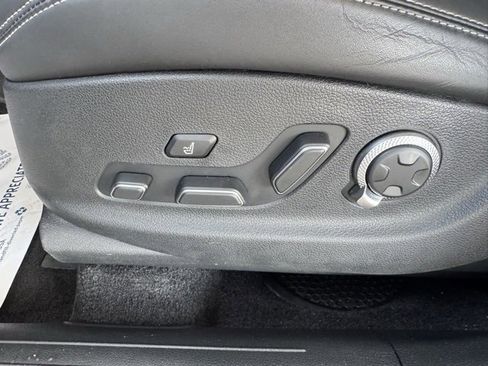 Used 2025 Genesis GV70 3.5T Sport w/ Sport Advanced Package image 23