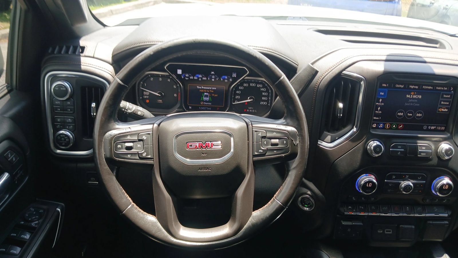 Used 2020 GMC Sierra 1500 AT4 w/ Off Road Performance Package AWD/4WD image 23