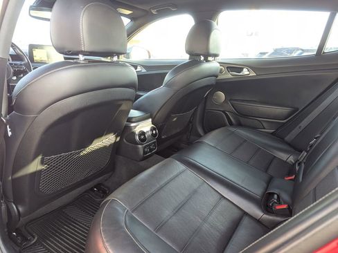 Used 2019 Kia Stinger GT2 image 31