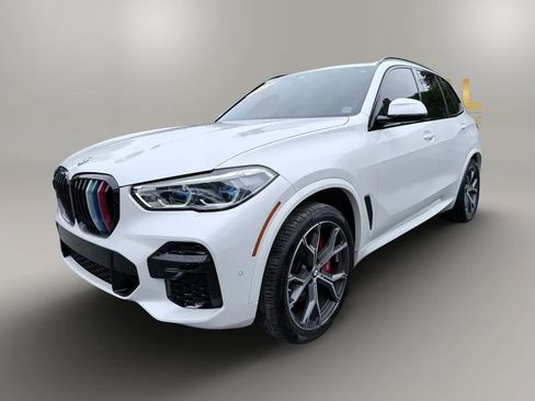 Used 2023 BMW X5 xDrive40i w/ Executive Package AWD/4WD image 3