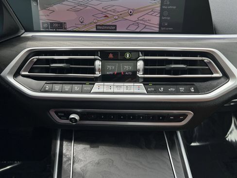 Used 2022 BMW X7 xDrive40i w/ Executive Package AWD/4WD image 21
