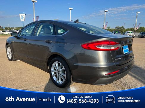 Used 2020 Ford Fusion SE FWD image 7