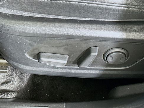 Used 2025 Hyundai Santa Cruz SEL image 13