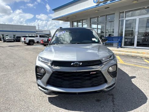 Used 2023 Chevrolet TrailBlazer RS image 2