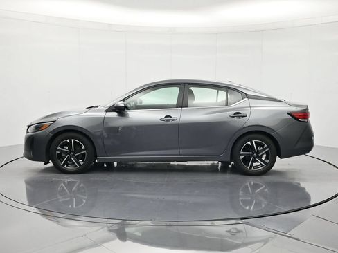 Used 2024 Nissan Sentra SV FWD image 8