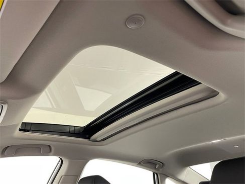 New 2025 Honda Accord SE image 13