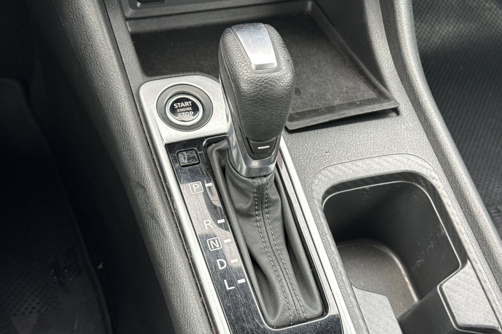 Certified 2024 Nissan Sentra SV FWD image 25