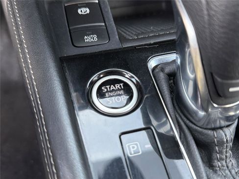 Used 2023 Nissan Kicks SV FWD image 10