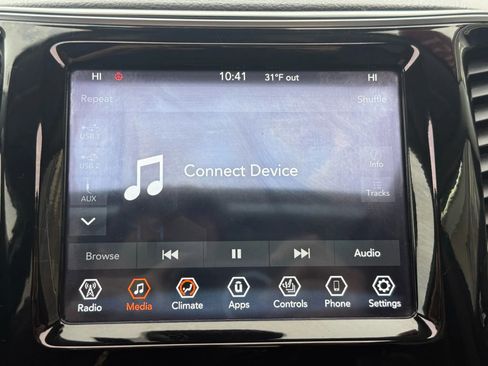 Used 2021 Jeep Cherokee Limited image 15