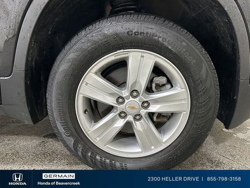 Used 2020 Chevrolet Trax LT w/ LT Convenience Package image 12