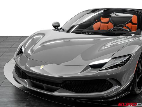 Used 2024 Ferrari 296 GTS RWD image 18