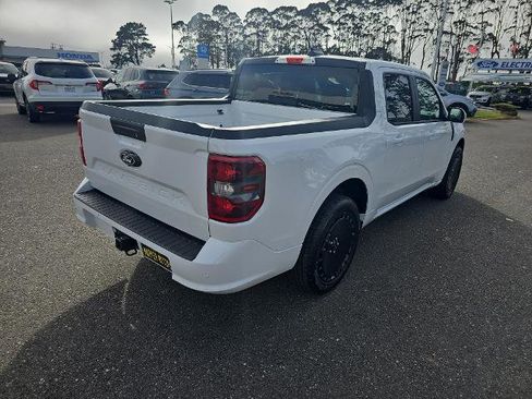 New 2025 Ford Maverick Lobo image 6