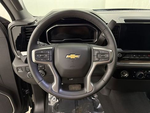 Certified 2024 Chevrolet Silverado 1500 LT image 29