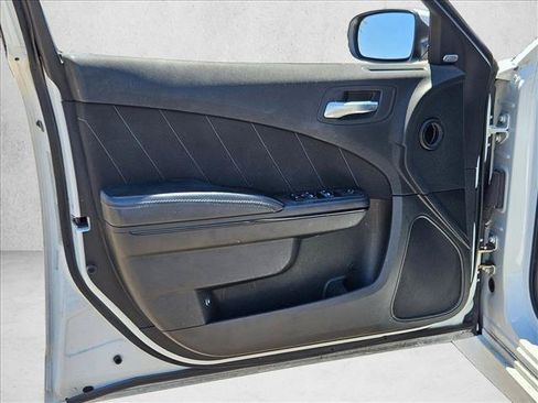 Used 2019 Dodge Charger R/T RWD image 8