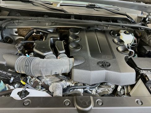 Used 2024 Toyota 4Runner SR5 Premium image 34