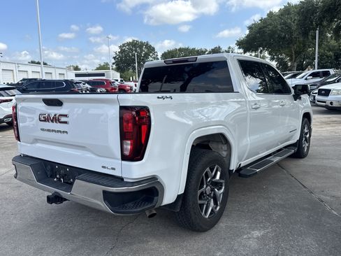 Used 2024 GMC Sierra 1500 SLE AWD/4WD image 11