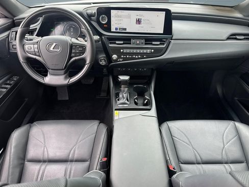 Used 2025 Lexus ES 300h w/ Accessory Package (Z2) FWD image 15
