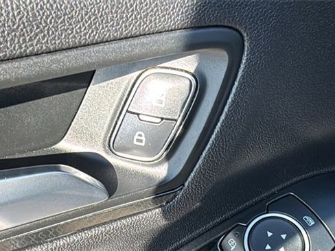 Certified 2022 Ford Escape SEL w/ SEL Stealth AWD Package image 10