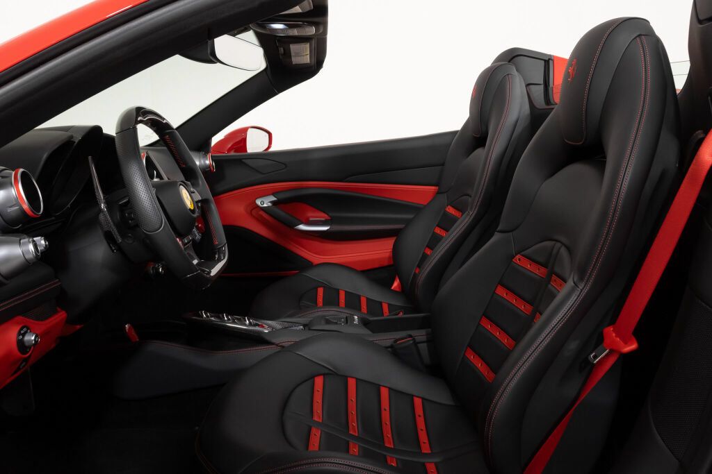 Used 2022 Ferrari F8 Tributo RWD image 38