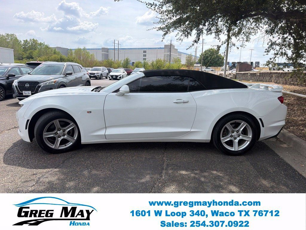 Used 2020 Chevrolet Camaro LT RWD image 7