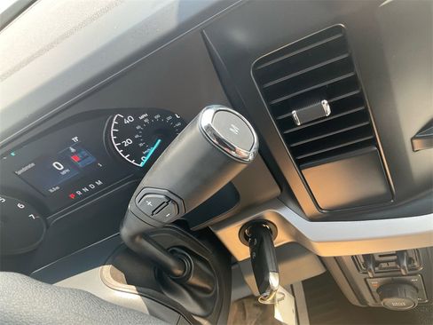 New 2026 Ford F250 XL w/ FX4 Off-Road Package image 25