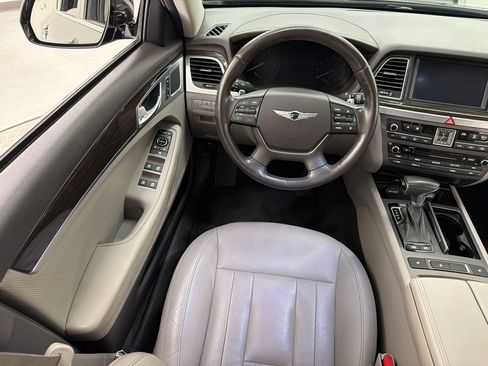 Used 2018 Genesis G80 3.8 AWD/4WD image 29