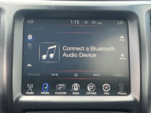 Used 2018 Jeep Cherokee Overland w/ Technology Group AWD/4WD image 24