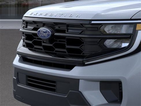 New 2025 Ford Expedition Max Active image 17