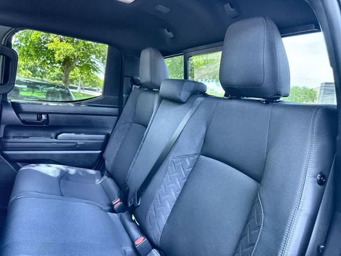 Used 2025 Toyota Tacoma SR5 AWD/4WD image 22