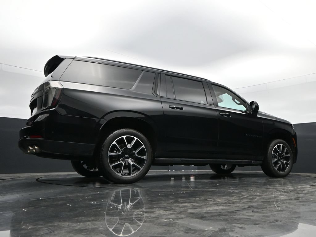 Used 2025 Chevrolet Suburban RST w/ Comfort Package AWD/4WD image 50