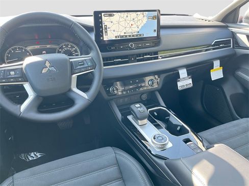 New 2026 Mitsubishi Outlander Trail Edition image 24