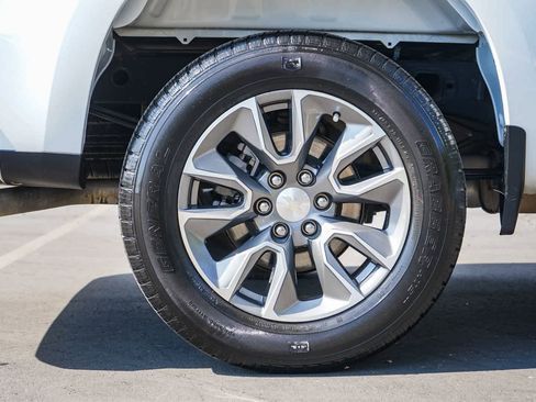 Used 2020 Chevrolet Silverado 1500 LT RWD image 8