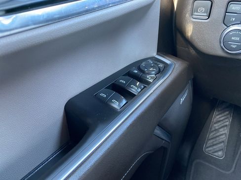 Used 2023 GMC Sierra 1500 SLT w/ SLT Premium Package image 36