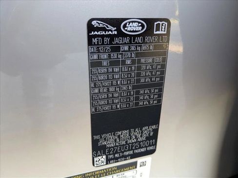 New 2026 Land Rover Defender 110 X-Dynamic SE image 17