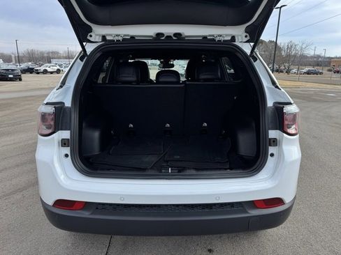 Used 2024 Jeep Compass Limited image 36